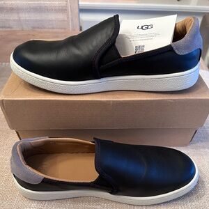 UGG NIB Women’s Cas Slip-On Leather Sneakers